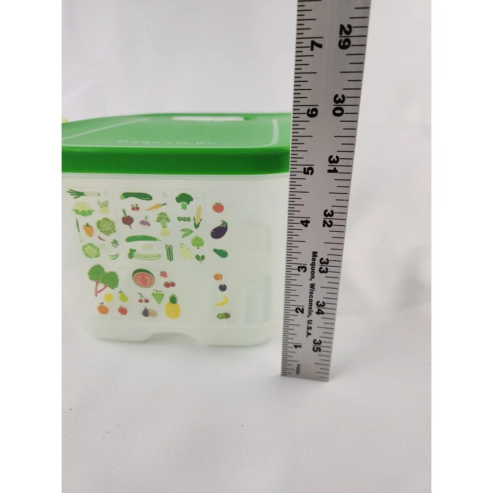 Tupperware FridgeSmart Medium Small Deep 1 gal./4.4L-Fruit Vegetable Keeper 1.8